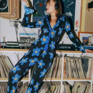 Authur Apparel crimped Blue Print Flower Pants